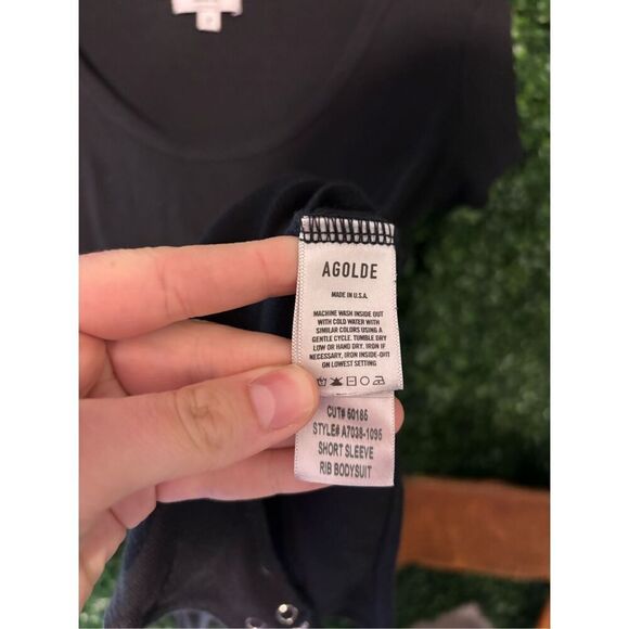 AGOLDE Black Short Sleeve Ribbed Bodysuit Black Sz Medium - Picture 3 of 4